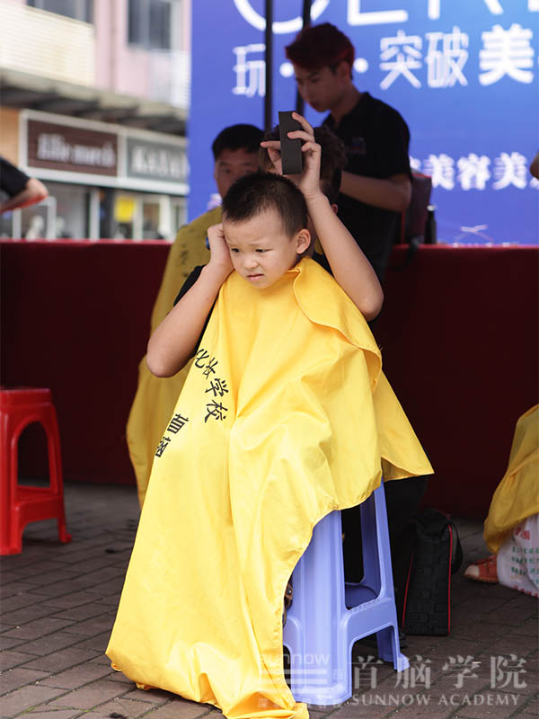 龍華校區(qū)大型公益活動(dòng)圓滿落幕